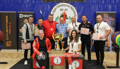 Fekvenyom&oacute;-bajnoks&aacute;gon győzedelmeskedtek a borsodi tűzolt&oacute;k