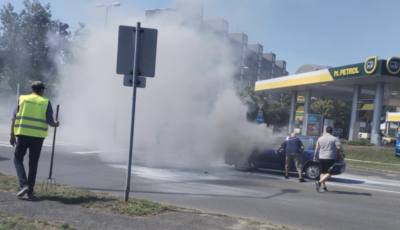 L&aacute;ngba borult egy aut&oacute; Miskolcon