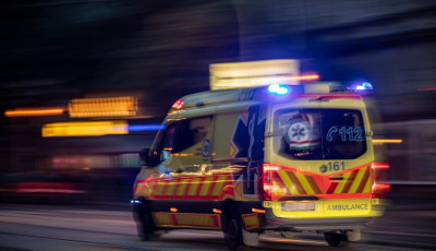 S&aacute;toralja&uacute;jhelyen egy aut&oacute; hal&aacute;lra g&aacute;zolt egy 9 &eacute;ves ker&eacute;kp&aacute;rost h&eacute;tfő k&eacute;ső d&eacute;lut&aacute;n &ndash; &iacute;rta a boon.hu