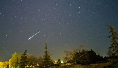 Sikeresen visszat&eacute;rt a Crew Dragon űrkapszula a F&ouml;ldre - A vonul&aacute;st haz&aacute;nkb&oacute;l is megfigyelhett&uuml;k - VIDE&Oacute;