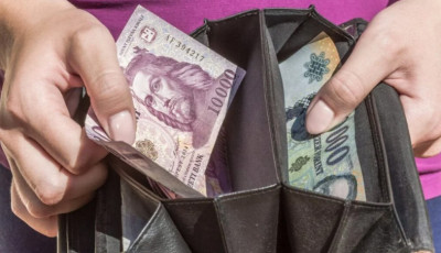 Dupla csal&aacute;di p&oacute;tl&eacute;k &eacute;rkezik augusztusban