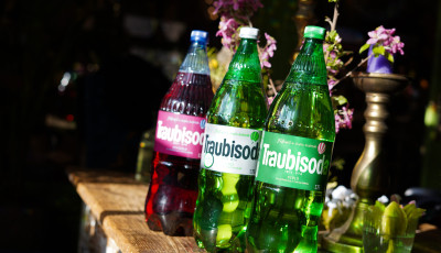 Ez&eacute;rt tűnt el a boltokb&oacute;l a Traubisoda