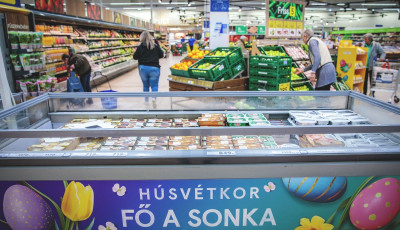 &Iacute;gy lesznek nyitva az &uuml;zletek a n&eacute;gynapos h&uacute;sv&eacute;ti hossz&uacute; h&eacute;tv&eacute;g&eacute;n