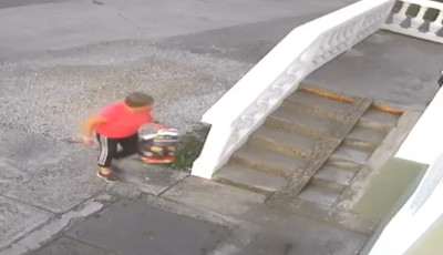 Ha felismered a kazinbarcikai t&aacute;skatolvajt, telefon&aacute;lj!