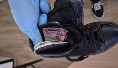 Fiatalkor&uacute;ak t&ouml;rtek be egy tisza&uacute;jv&aacute;rosi b&uuml;f&eacute;be