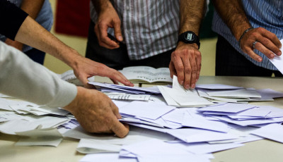 V&aacute;laszt&aacute;s 2026 - P&aacute;rhuzamos szavazatsz&aacute;ml&aacute;l&aacute;ssal k&eacute;sz&uuml;l a Tisza