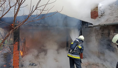 Gar&aacute;zstűz volt S&aacute;toralja&uacute;jhelyen