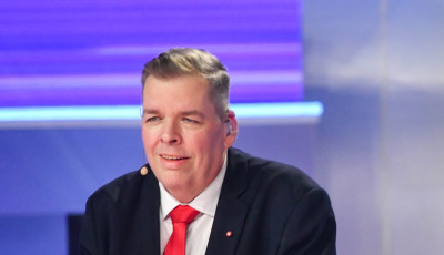 Meghalt Schmuck Andor